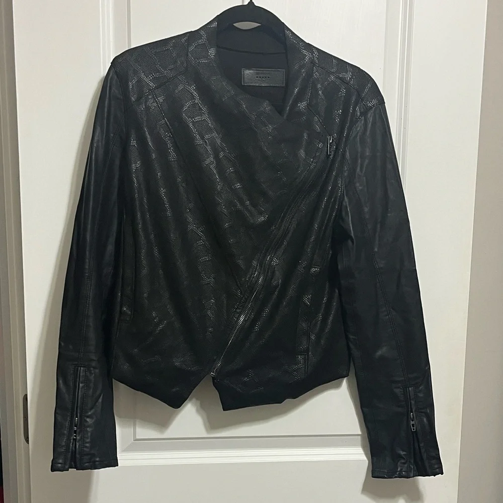 Blank NYC Venom Faux Leather Drape Front Jacket M - Picture 2 of 10